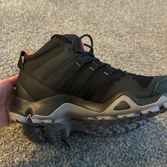 Adidas goretex hiking boots NEW 8.5 - Picture 3 of 5